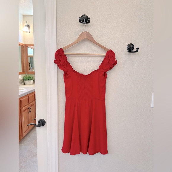 Reformation Pacey Dress in Red; size 4 (worn twice) - Picture 4 of 9